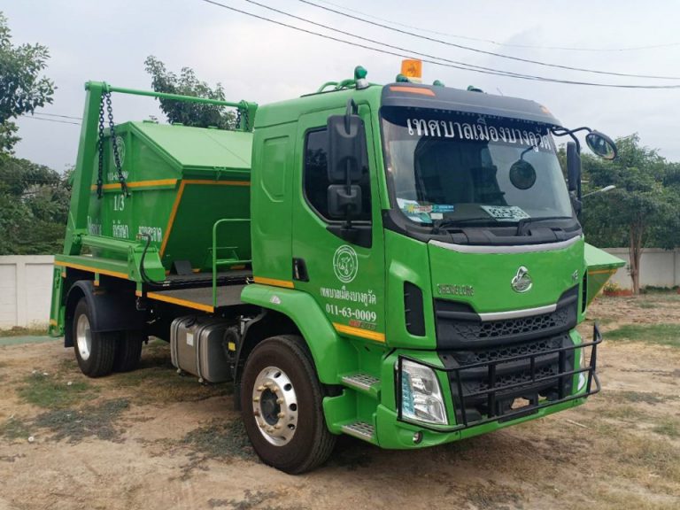 Chenglong M3 รถบรรทุกขยะแบบคอนเทนเนอร์
